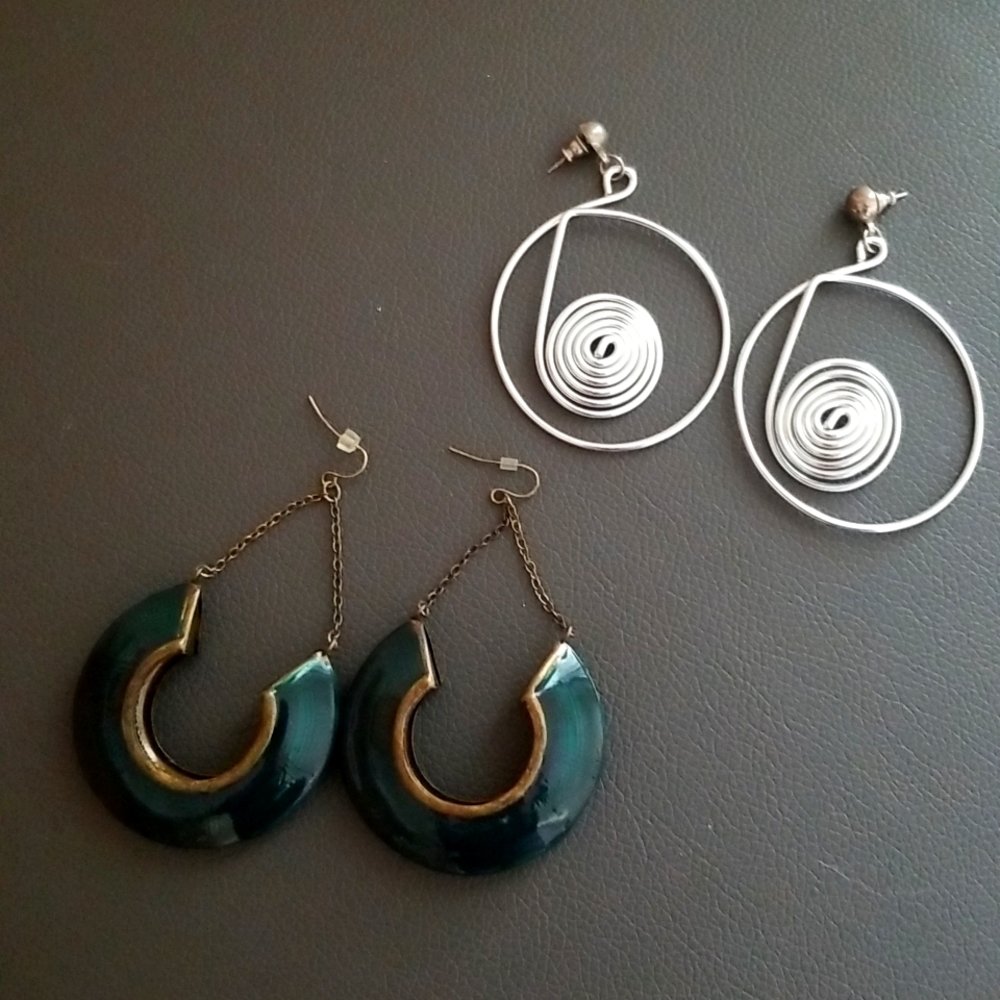 2 pairs fantastic earrings!